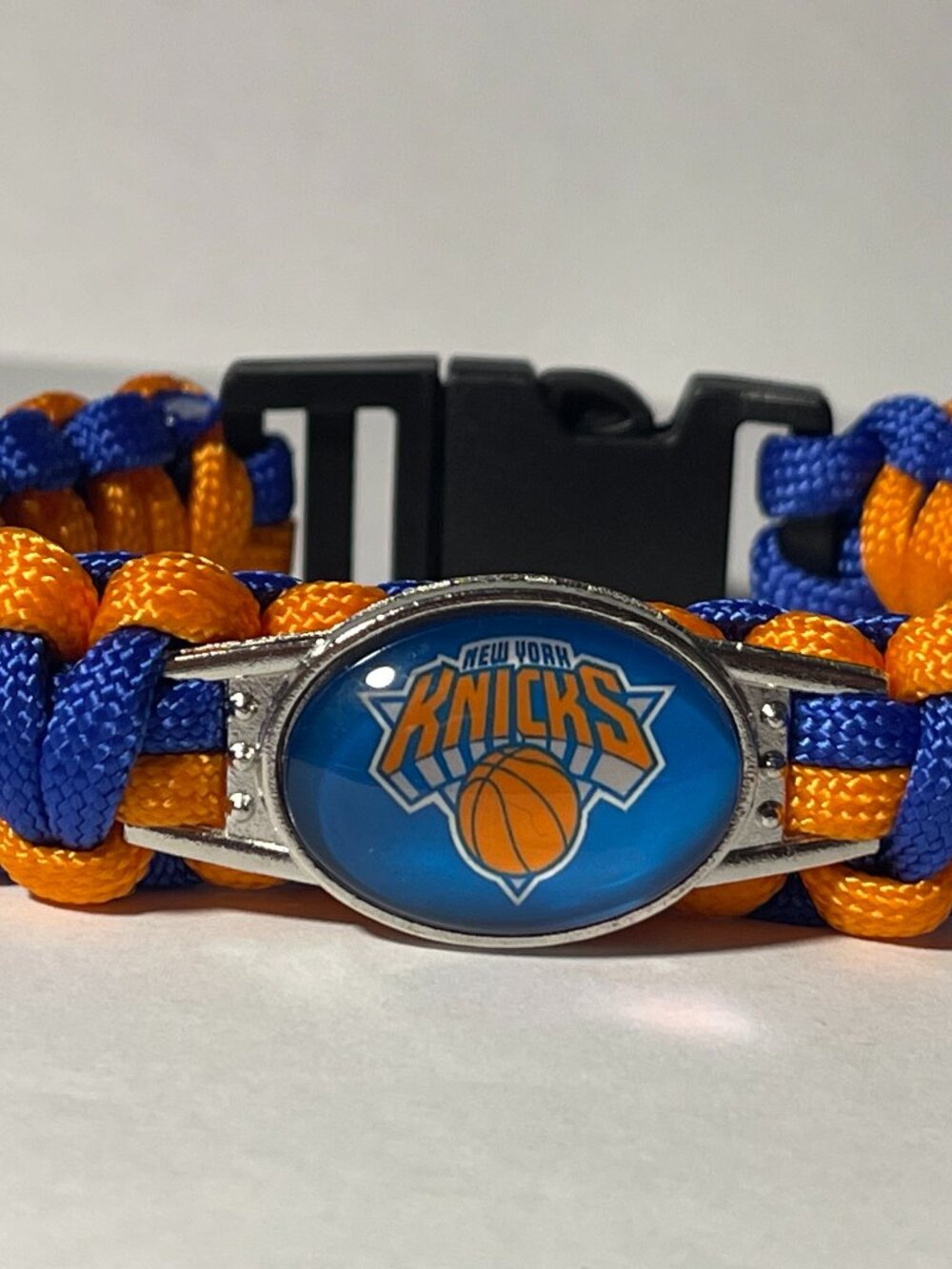New York Knicks NBA Paracord Bracelet NEW